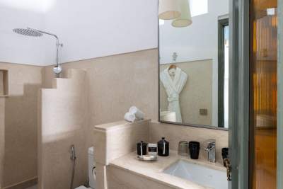 Riad Laz Mimoun · Salle de bain Chambre L'Oranger · Chambre d'hôte Marrakech Medina